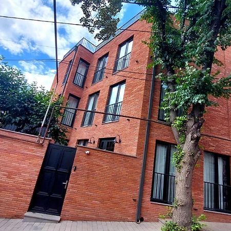 Falcon Boutique Hotel Тбилиси Экстерьер фото