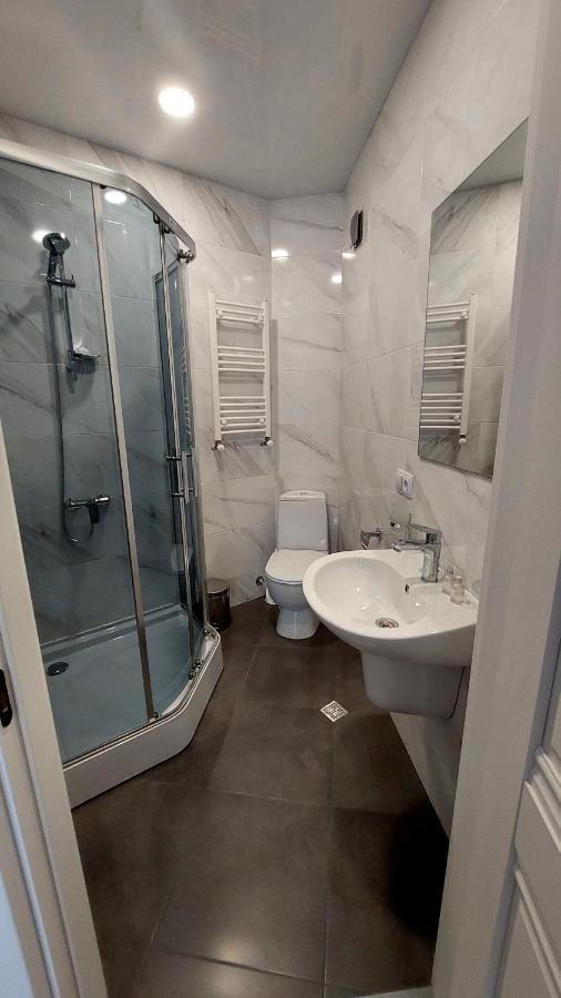 Falcon Boutique Hotel Тбилиси Экстерьер фото