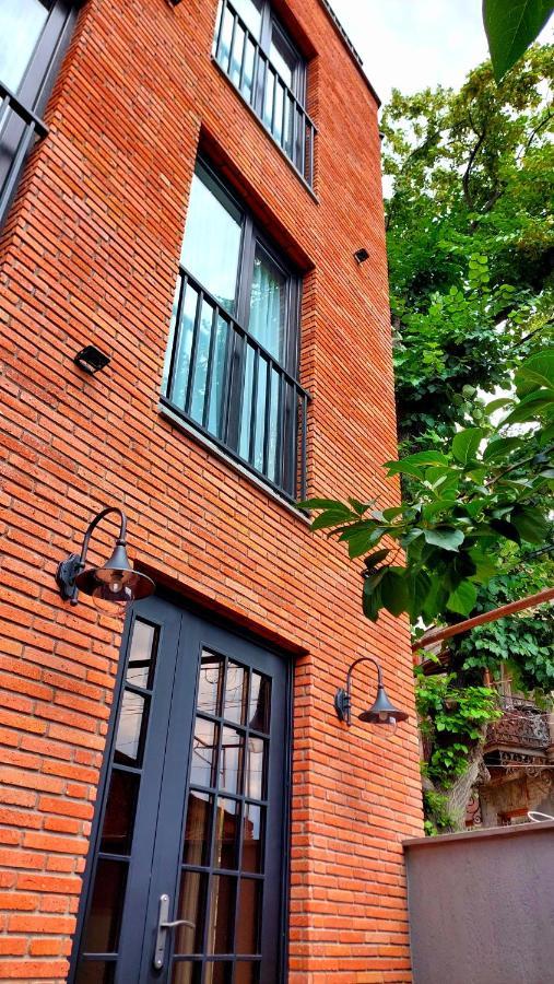 Falcon Boutique Hotel Тбилиси Экстерьер фото