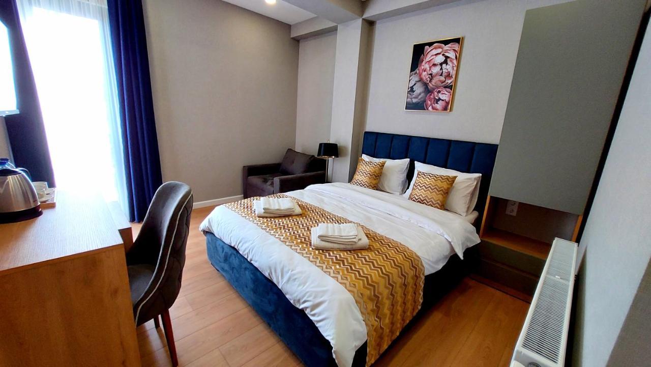 Falcon Boutique Hotel Тбилиси Экстерьер фото