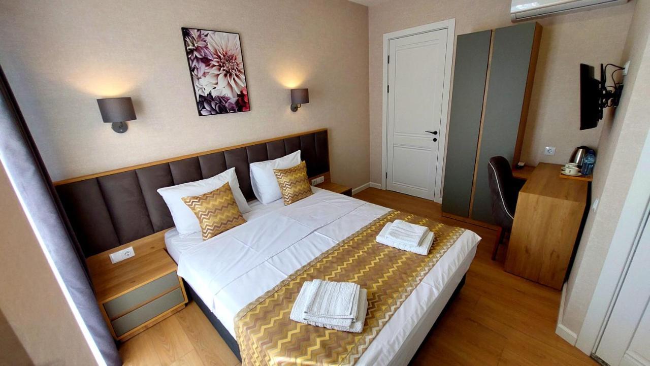 Falcon Boutique Hotel Тбилиси Экстерьер фото