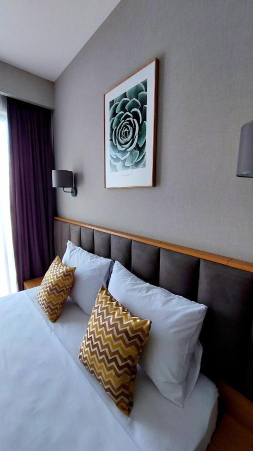 Falcon Boutique Hotel Тбилиси Экстерьер фото