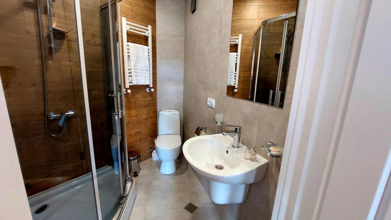 Falcon Boutique Hotel Тбилиси Экстерьер фото