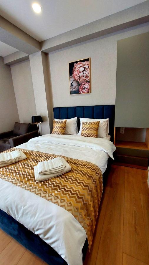 Falcon Boutique Hotel Тбилиси Экстерьер фото